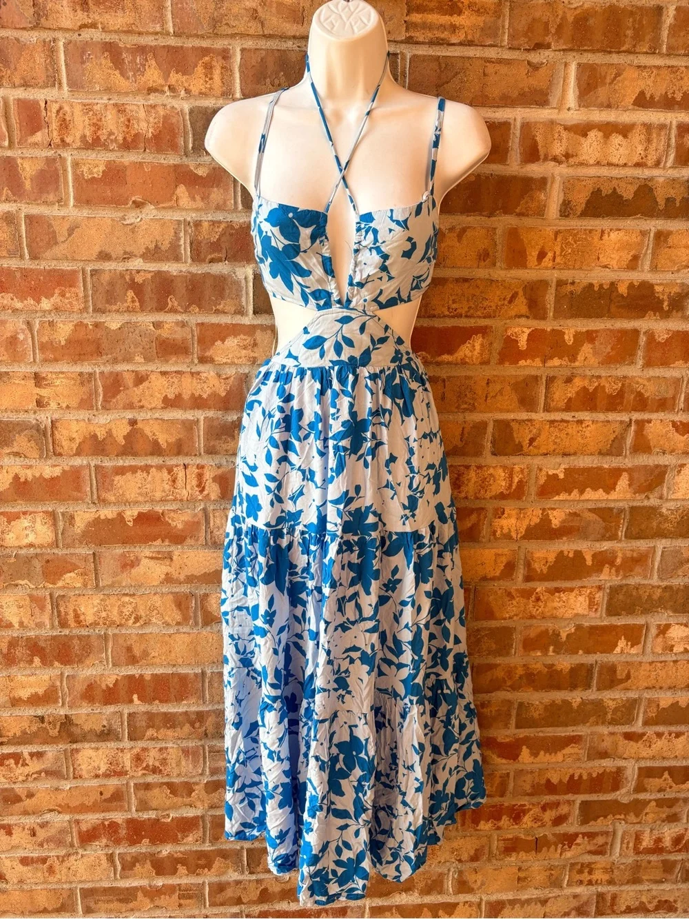 Blue Floral Cutout Maxi Dress - Picture 2 of 10